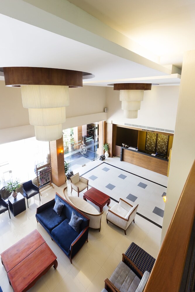 Asia Hotels Group (Poonpetch Chiangmai)