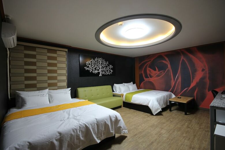 Bsb Hotel