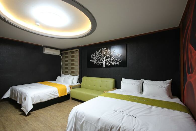 Bsb Hotel