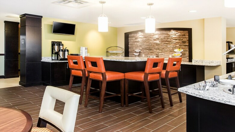 Aparthotel Staybridge Suites West Edmonton