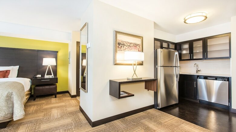 Aparthotel Staybridge Suites West Edmonton