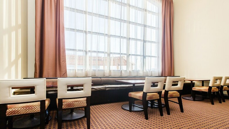 Aparthotel Staybridge Suites West Edmonton
