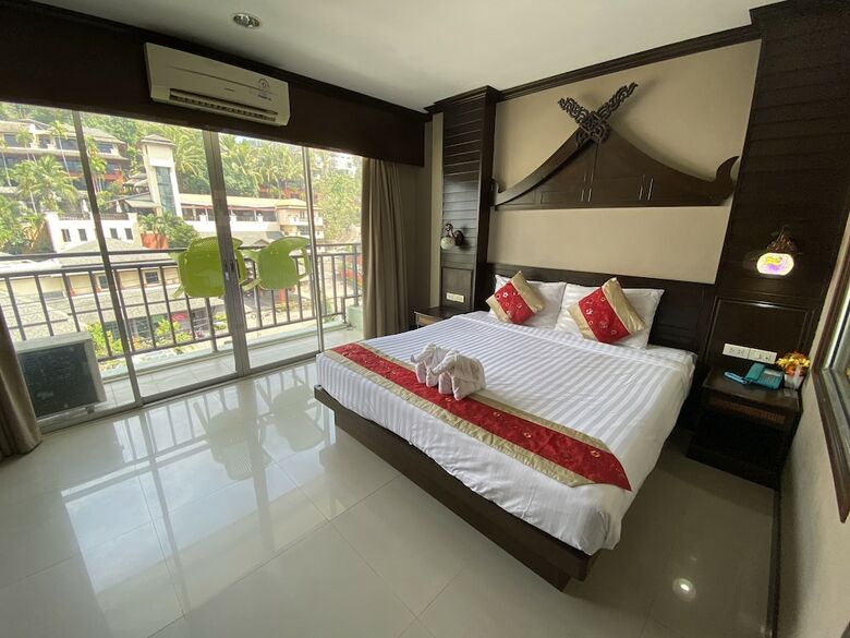 Lemongrass Hotel