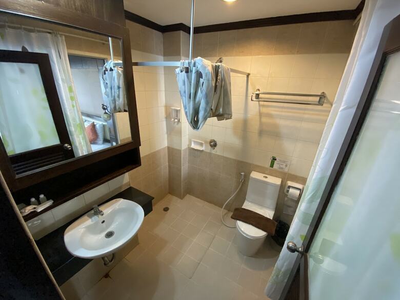 Lemongrass Hotel