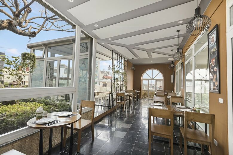 Santa Barbara Hotel