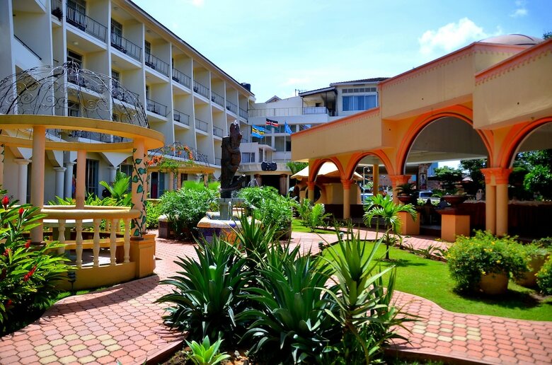 Fairway Hotel & Spa