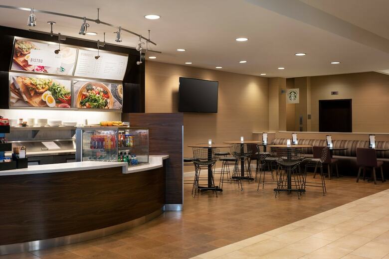 Hotel Courtyard By Marriott Denver Airport