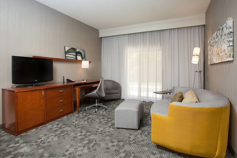 Hotel Courtyard By Marriott Boston Westborough