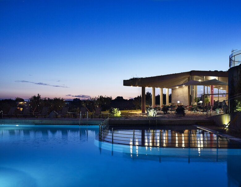 Aparthotel Leivatho Hotel
