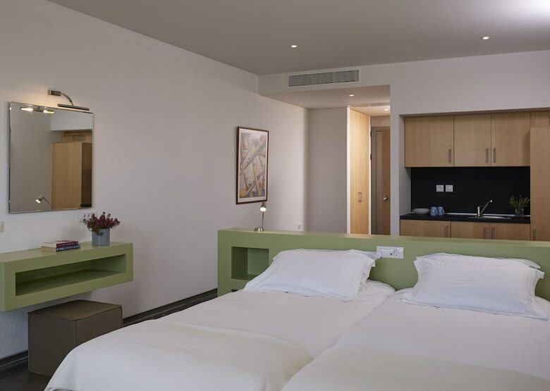 Aparthotel Leivatho Hotel
