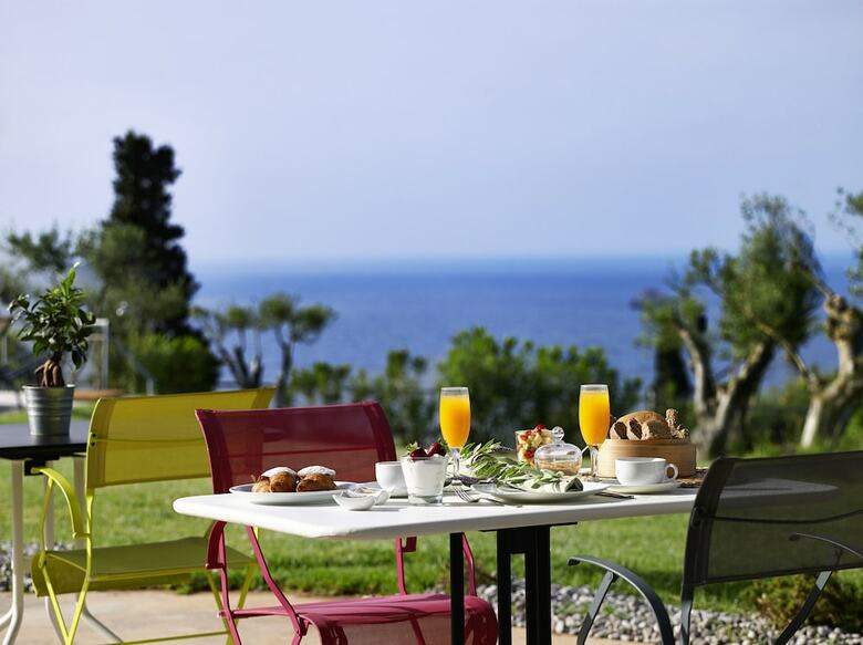 Aparthotel Leivatho Hotel
