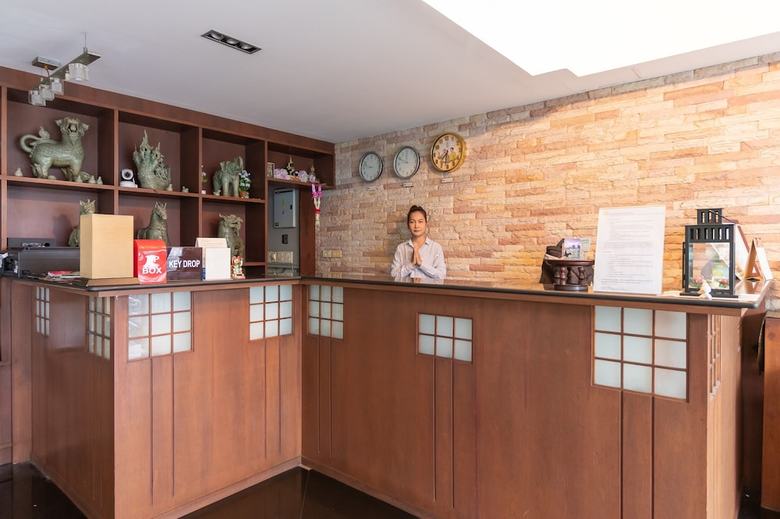 Chomsin Hua Hin Hotel