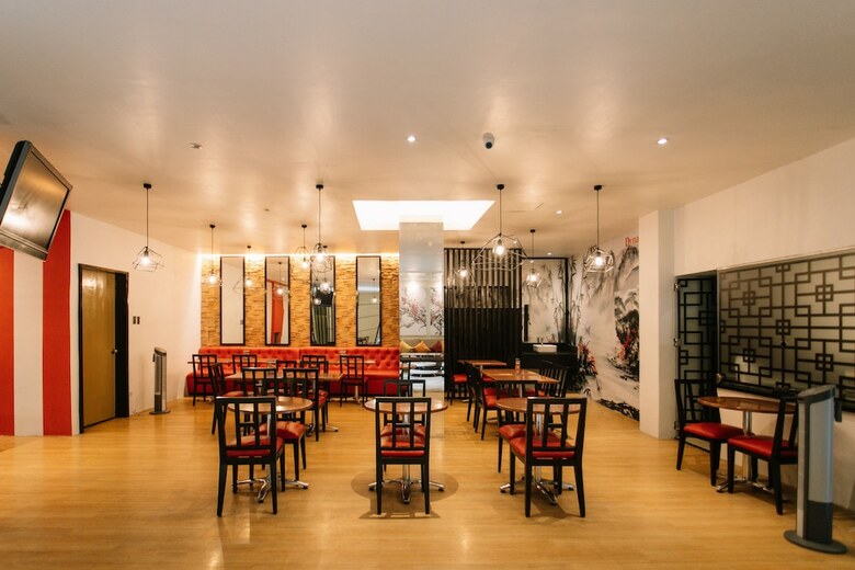 Hotel Dynasty Tourist Inn