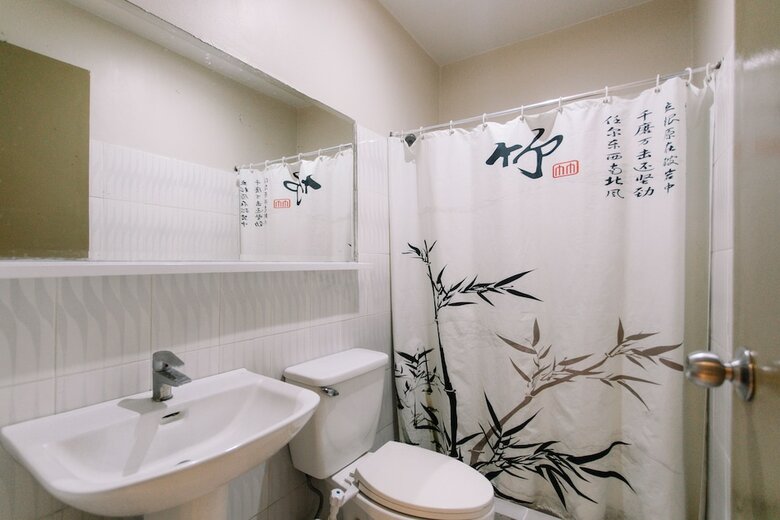 Hotel Dynasty Tourist Inn