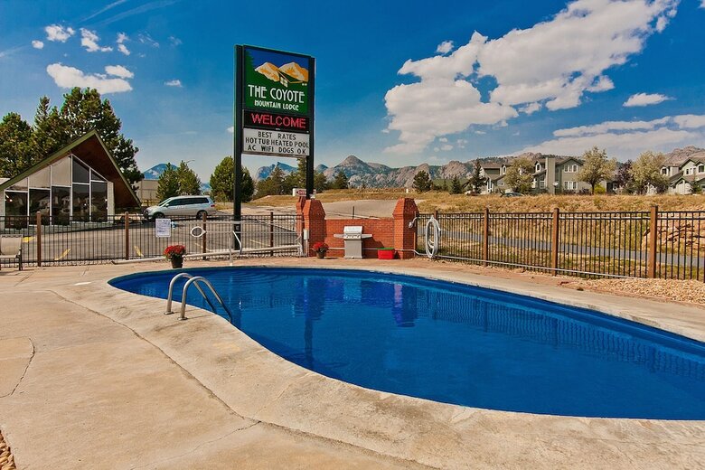 Hotel Coyote Mountain Lodge