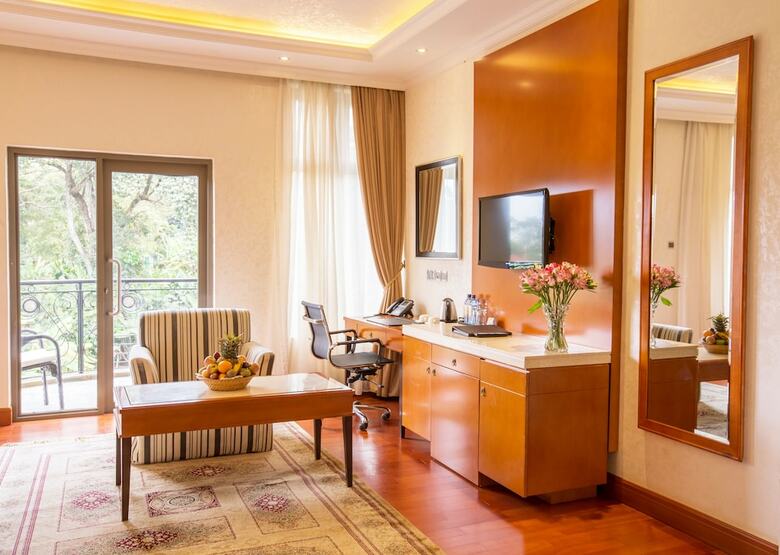 Alba Hotel Meru