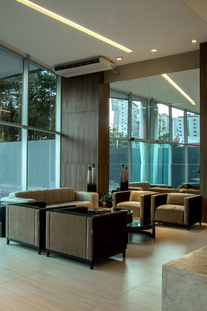 Bh Raja Hotel