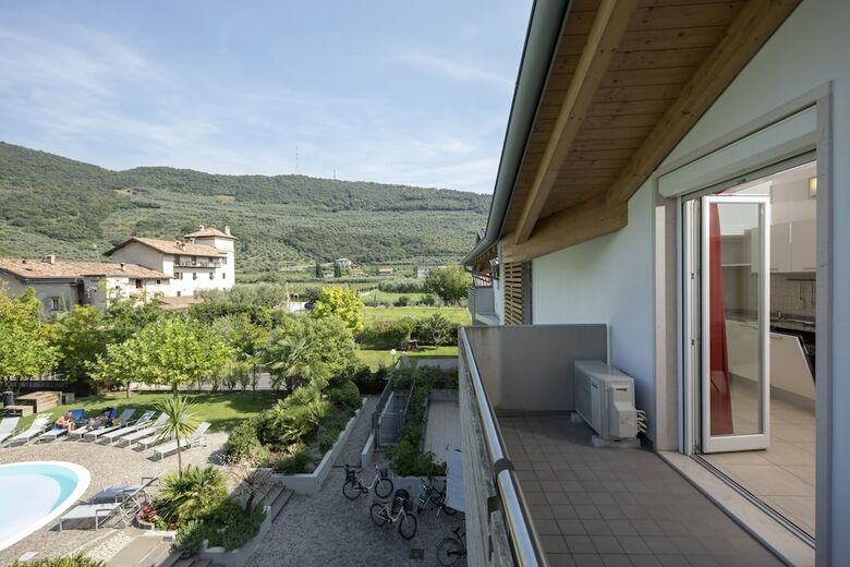 Residencia 4limoni Apartment Resort