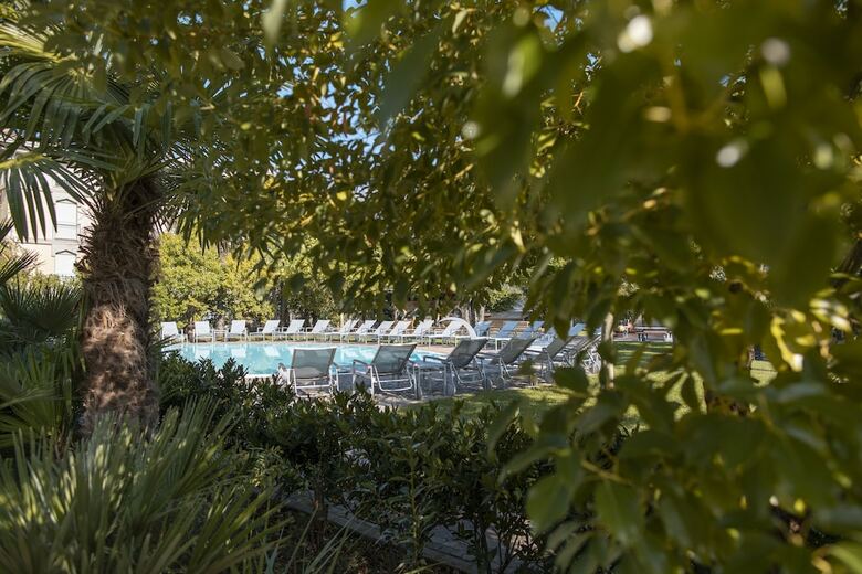 Residencia 4limoni Apartment Resort