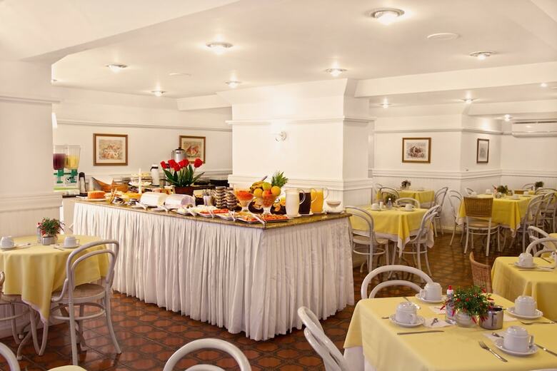 Hotel Savoy