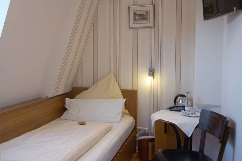 Hotel Am Schloss Biebrich
