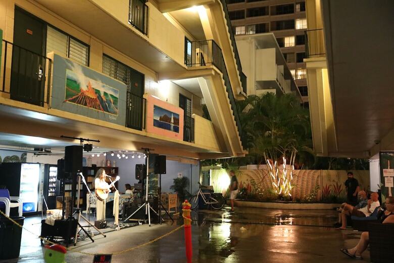 Hostal Waikiki Beachside Hostel