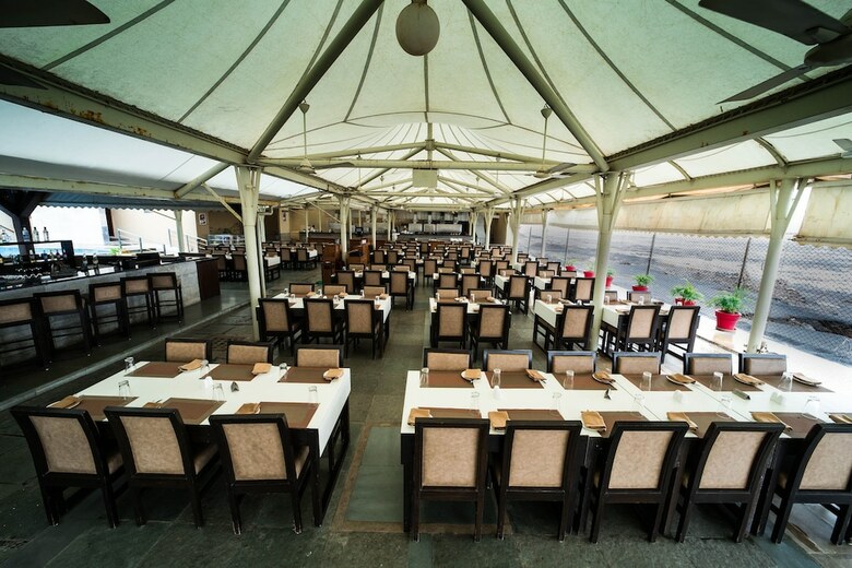 Hotel The Gold Beach Resort