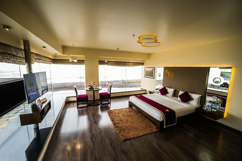 Hotel The Gold Beach Resort