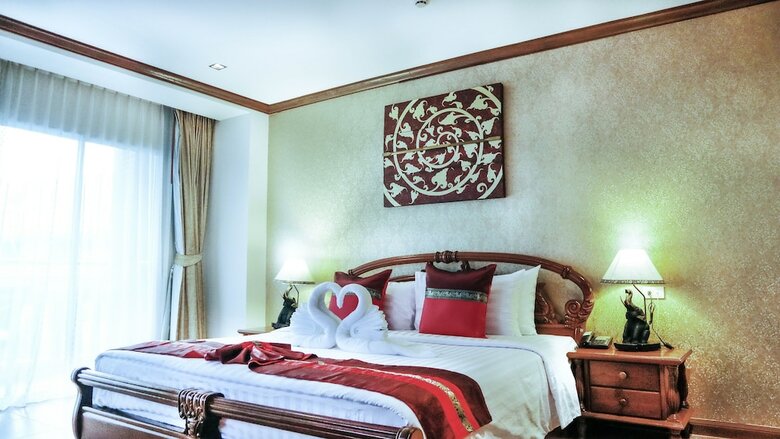 Aiyaree Place Hotel