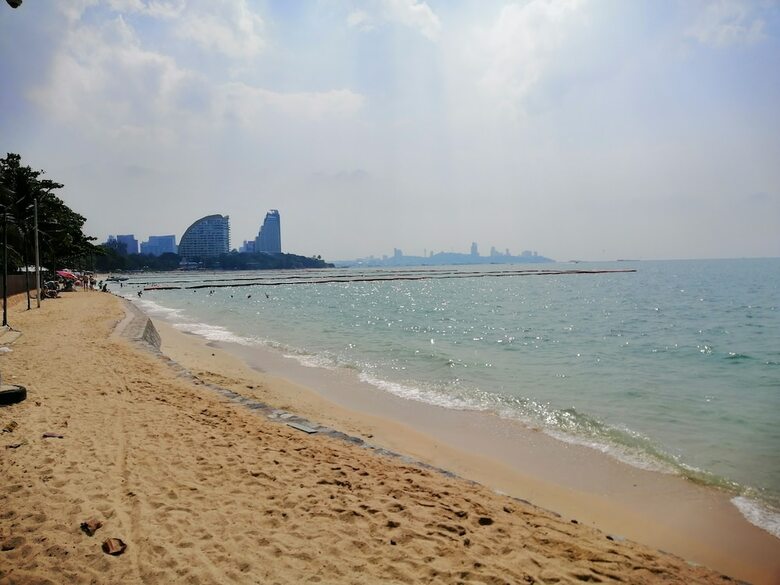Apartamento Wood House Pattaya