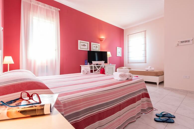 Hotel Th Gioiosa Marea - Capo Calav� Village
