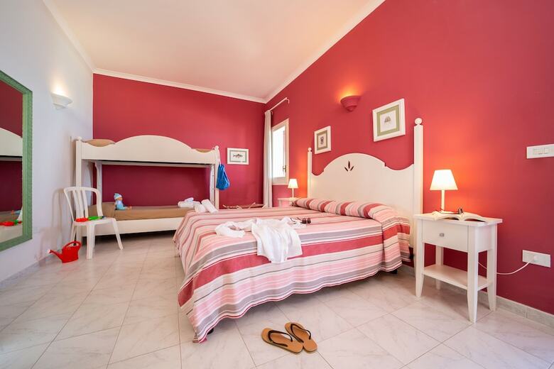 Hotel Th Gioiosa Marea - Capo Calav� Village