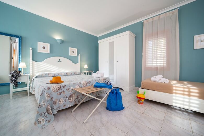 Hotel Th Gioiosa Marea - Capo Calav� Village