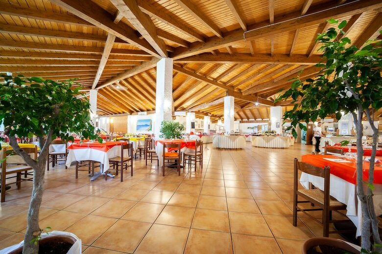 Hotel Th Gioiosa Marea - Capo Calav� Village