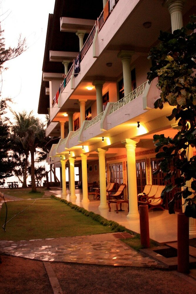 Hotel Time N Tide Beach Resort