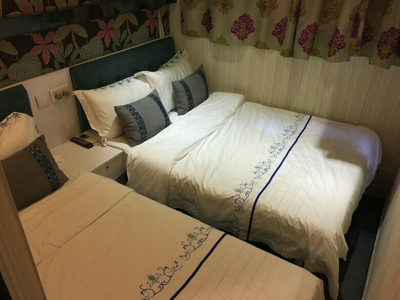Seasons Hotel - Tsim Sha Tsui