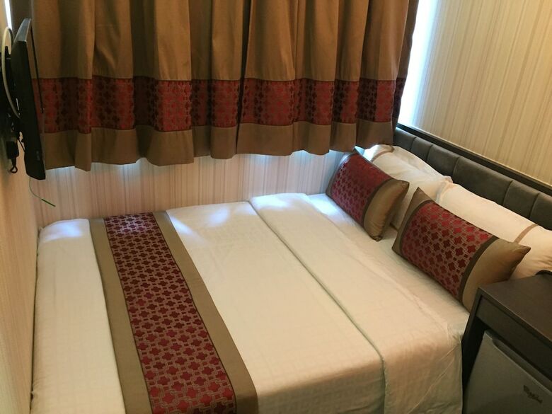 Seasons Hotel - Tsim Sha Tsui