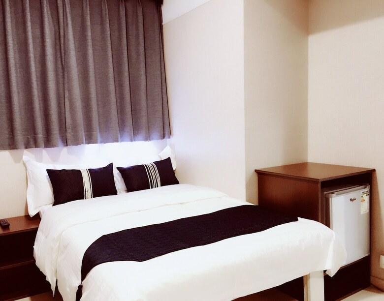 Seasons Hotel - Tsim Sha Tsui