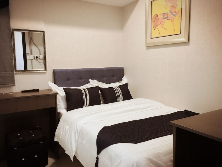 Seasons Hotel - Tsim Sha Tsui