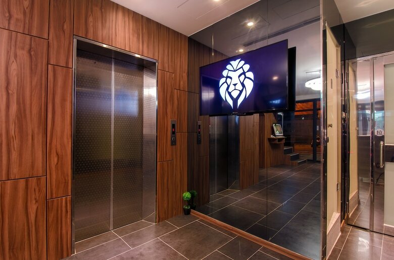 Lion Hotel