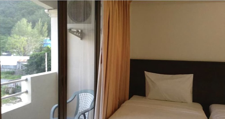 Hotel Kamala Phuyai Resort