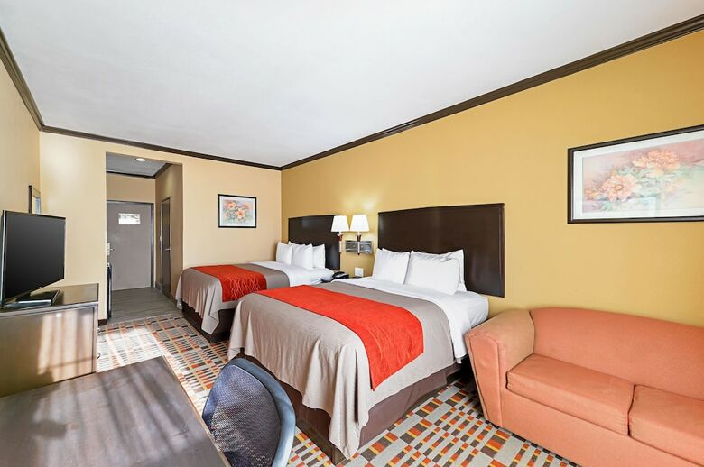 Hotel Quality Inn & Suites