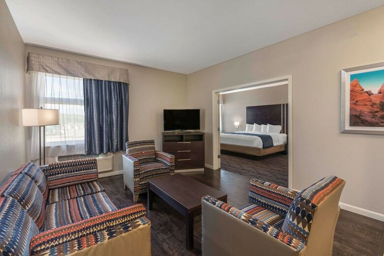 Hotel Baymont By Wyndham Albuquerque Airport
