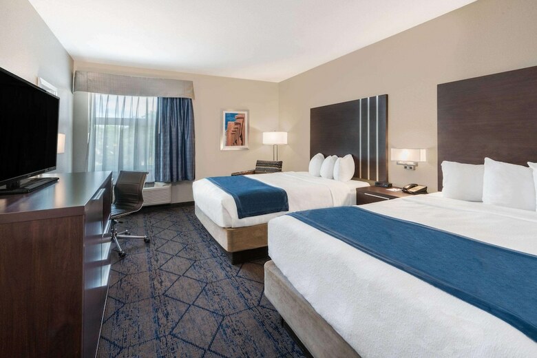 Hotel Baymont By Wyndham Albuquerque Airport