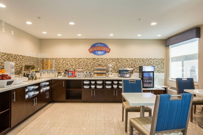Hotel Baymont By Wyndham Albuquerque Airport