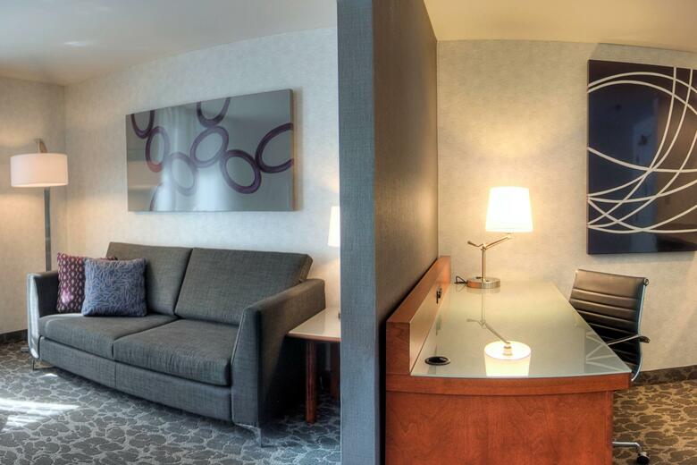 Hotel Springhill Suites By Marriott Old Montreal