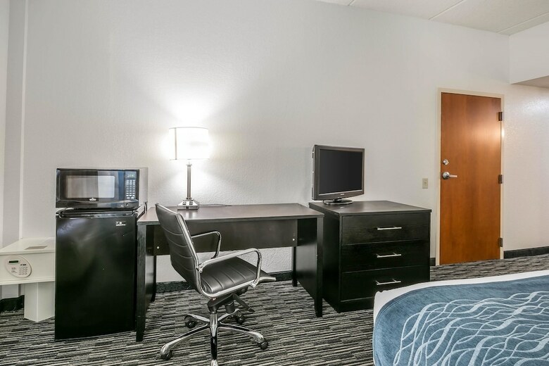 Hotel Comfort Inn University