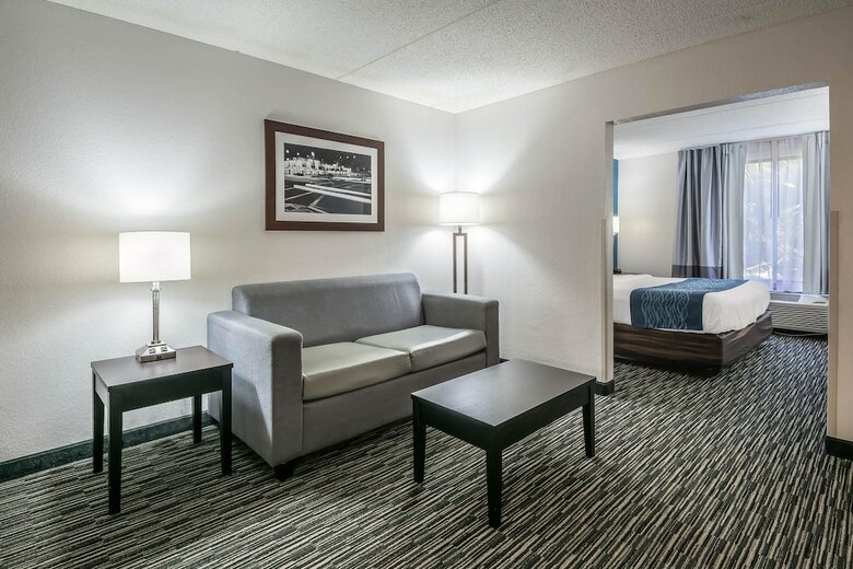 Hotel Comfort Inn University