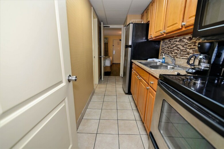 Hotel Monterey Bay Suites