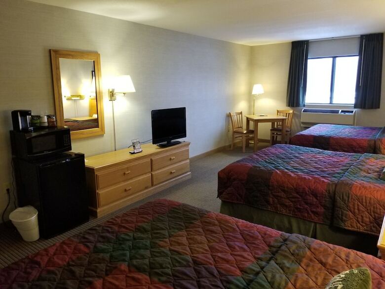 Hotel All Seasons Resort